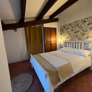 les-demeures-du-clos-niozelles.fr-provencehotel.com/