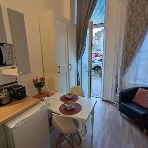ks-apartments.find-berlin-hotels.com/